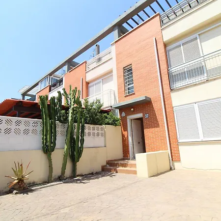 Дом отдыха Global Properties, Moderno Y Practico Adosado En *